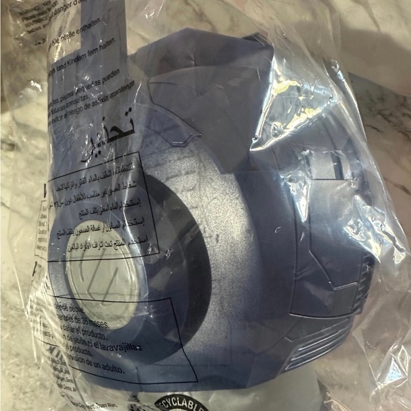 2 Cinemark transformers popcorn buckets - Picture 3 of 6